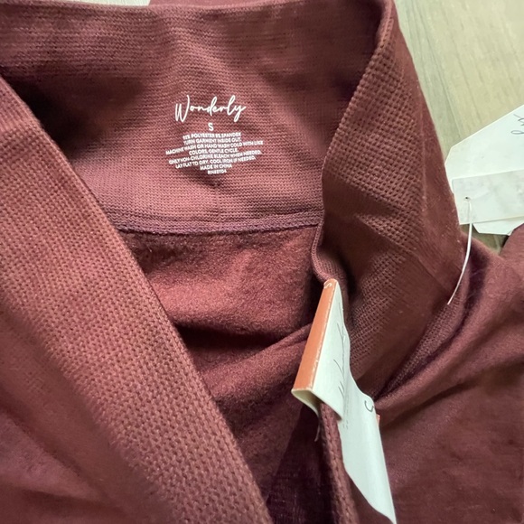 Wonderly Studio Womens Leggings Burgandy Size S New - Picture 4 of 4